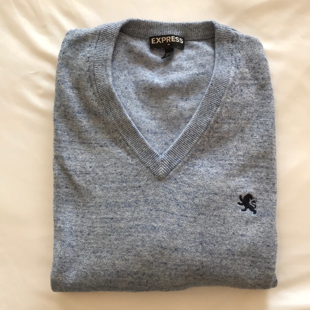 Express v-neck sweater XL